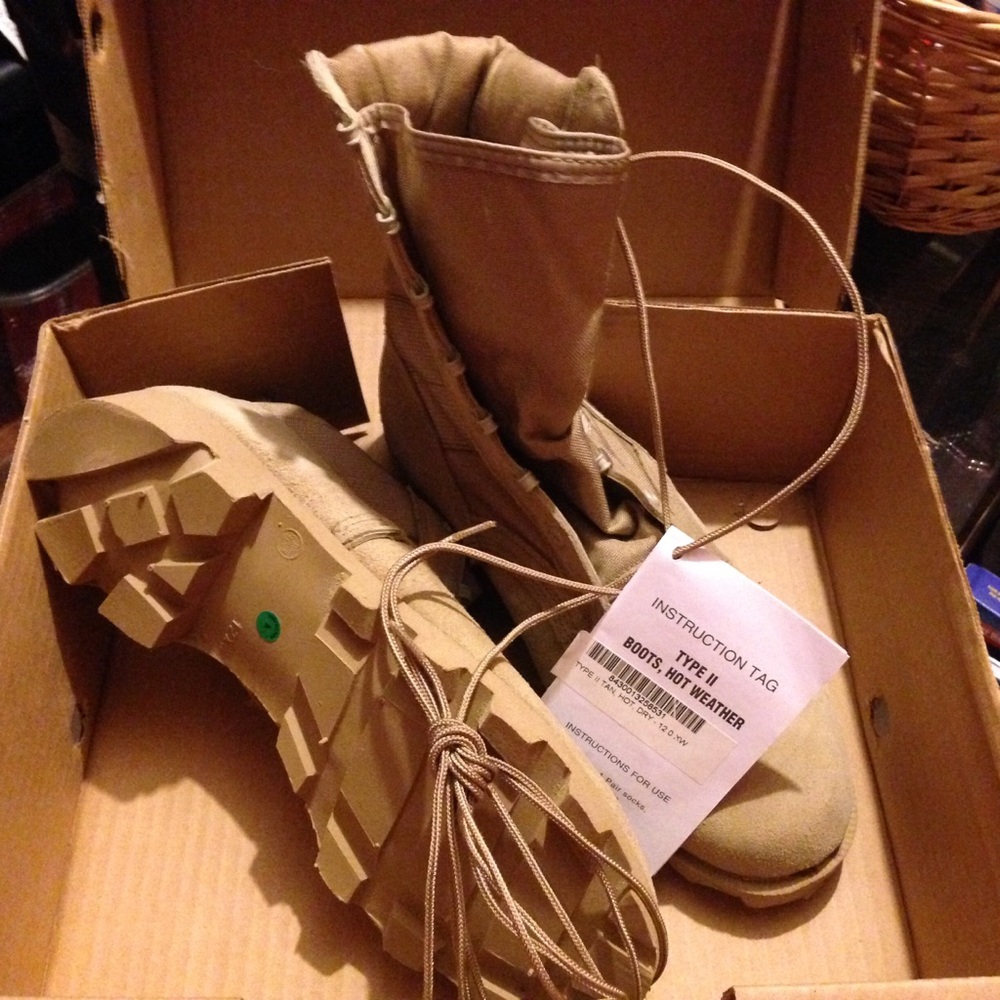 Altama men boots